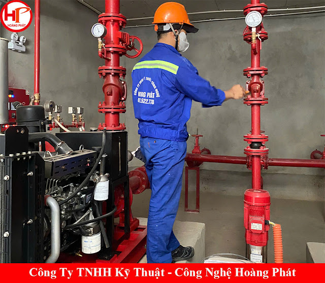 nha-thau-thi-cong-pccc-bao-duong-he-thong-bom.jpg